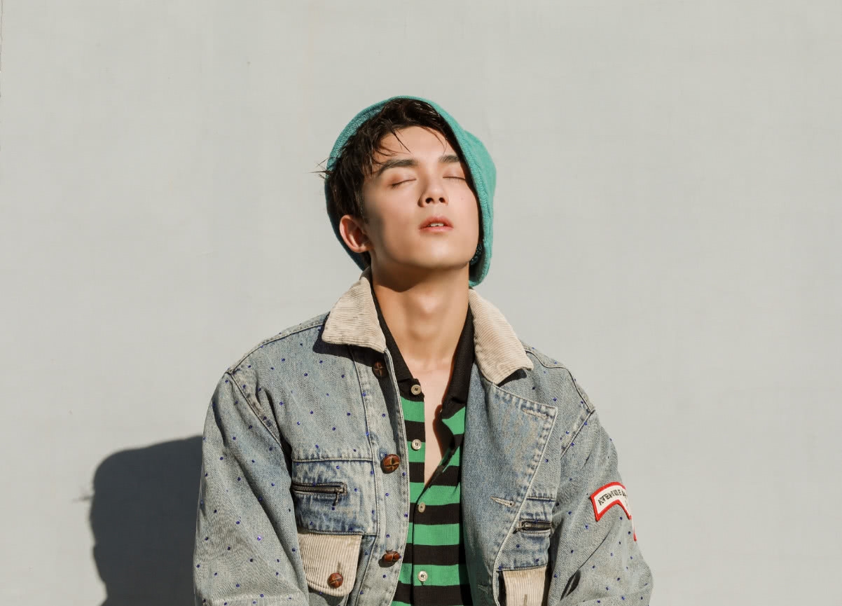 吴磊西装加身褪去青涩少年气,这样的他,我不信