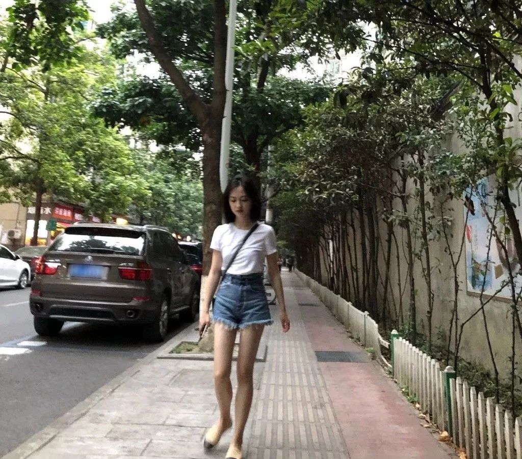 童颜嗲精、圆脸萌妹、超A京妞…这些美少女的vlog比欧阳娜娜还中毒！