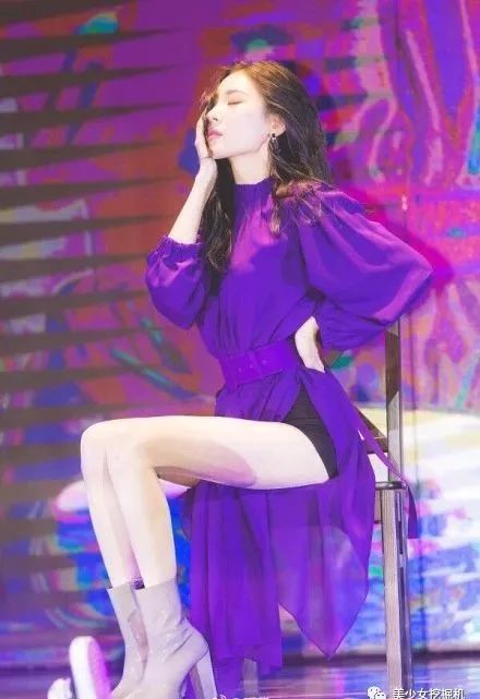 李宣美南韩腿精人设崩了！赢了五亿天价美腿，却输给赵薇？