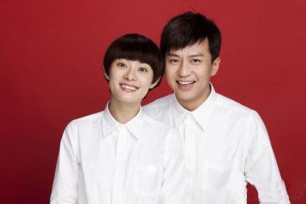 明星结婚登记照:赵丽颖甜蜜，撒贝宁诡异，图9只是看看，别说话