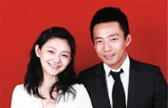 明星结婚登记照:赵丽颖甜蜜，撒贝宁诡异，图9只是看看，别说话