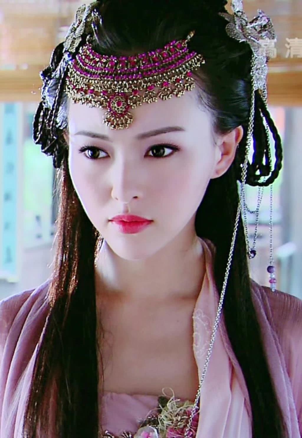 当红女星读书时旧照,娜扎完全是从以前美到了