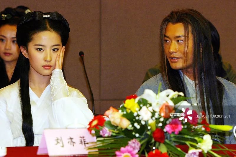 好久不见的刘亦菲晒素颜照了，她可能是娱乐圈老得最快的女明星…