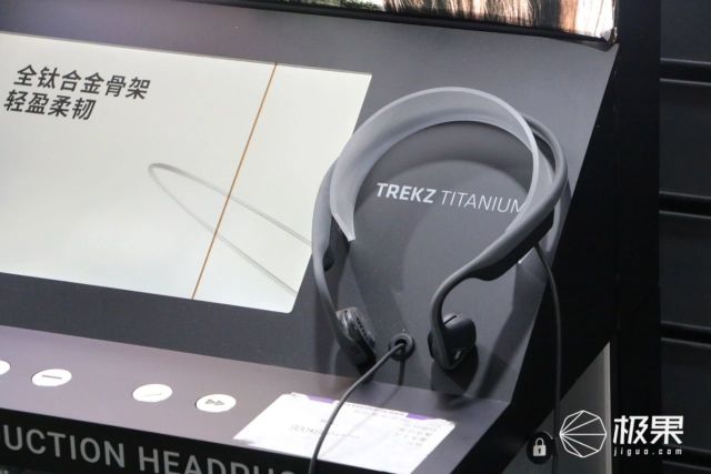我们“潜入”了一家耳机工厂看了看，他们是怎么干掉Beats的？