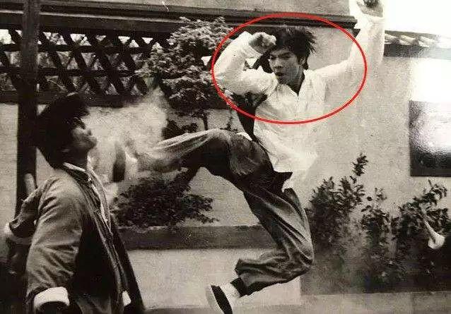 她什么背景？婚后被老公宠上天好人缘超何炅，整个娱乐圈都去跪舔