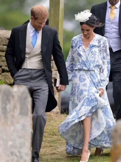 她的脸才是真·上辈子拯救了银河系！可我最羡慕的却是这个部位···