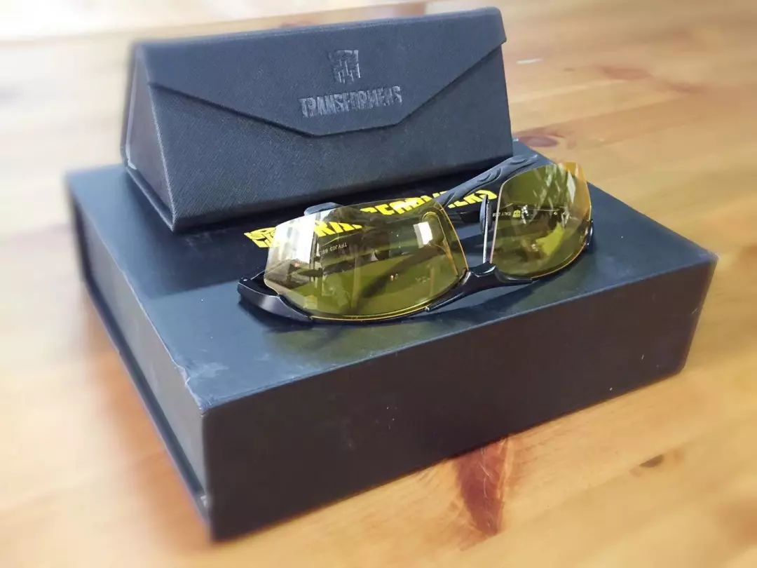 戴上它虐杀所有远光狗,晚上开车看得更清楚 | 最生活