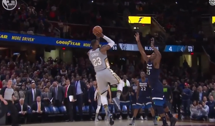 [视频]2018年度50大关键球:詹姆斯刷屏,东契奇