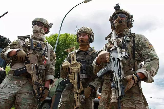 都是套路!德国最好步枪G36,高温射击会变形?扯淡!