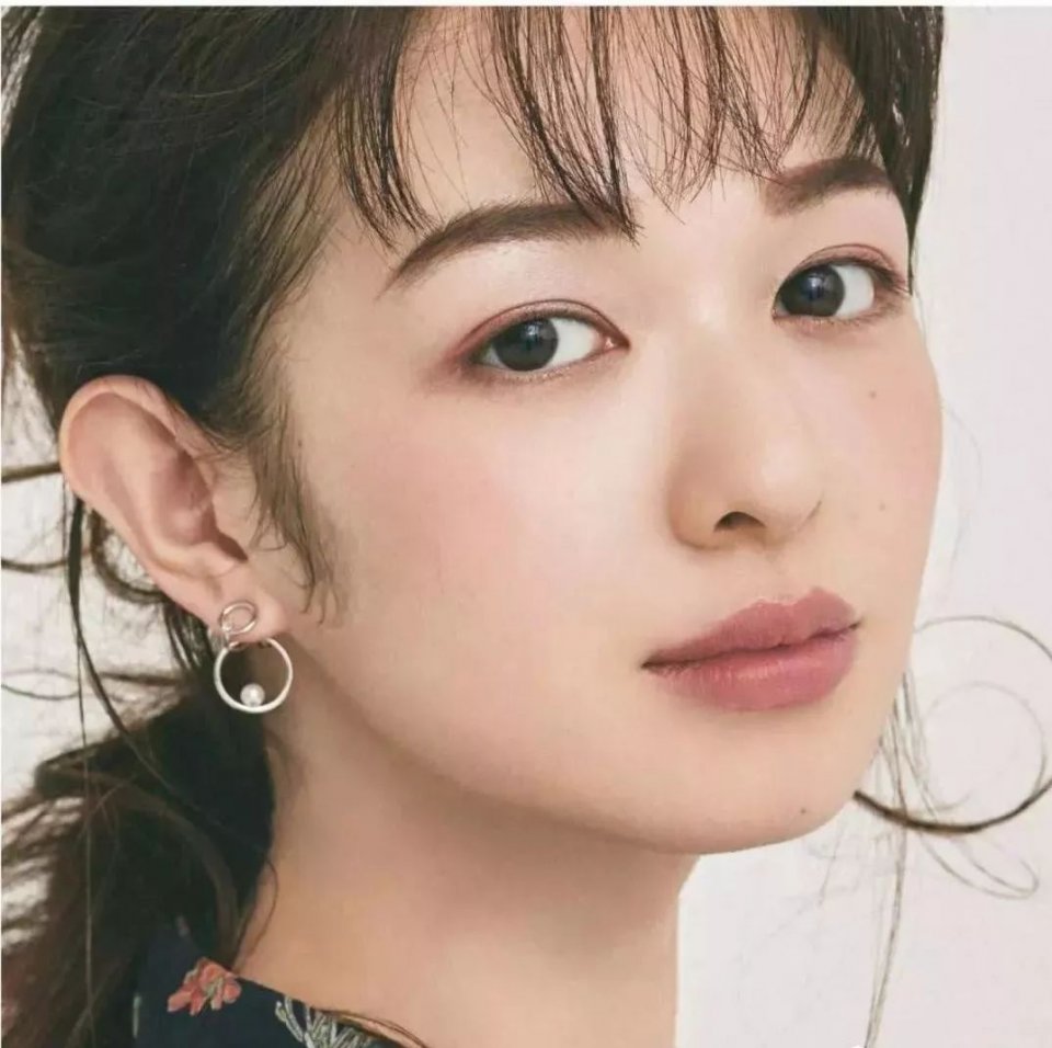 说好的吊打妮可基德曼逆袭霉霉,2019金球奖海