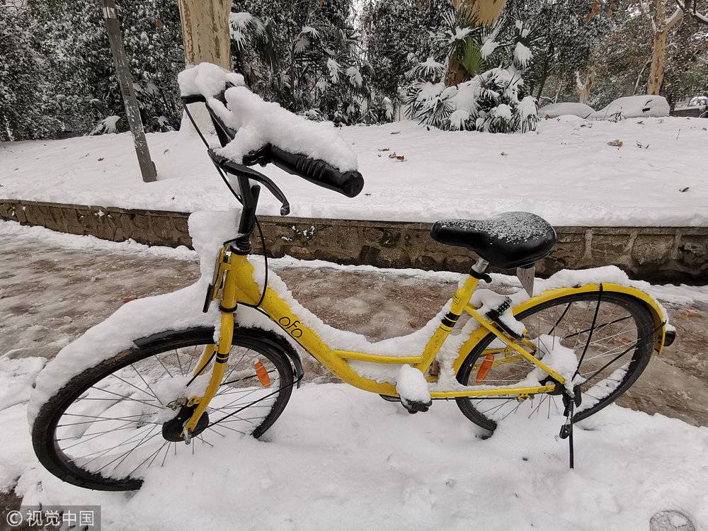 【虎嗅晚报】李斌赢下交付赌局；雷军“吊打”友商：生死看淡，不服就干