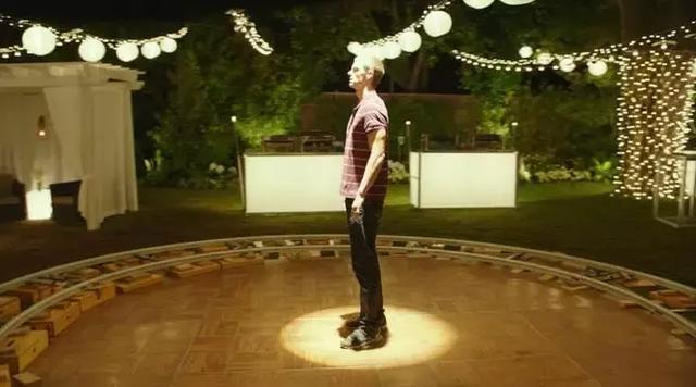 去掉了特效的电影镜头到底有多尴尬？