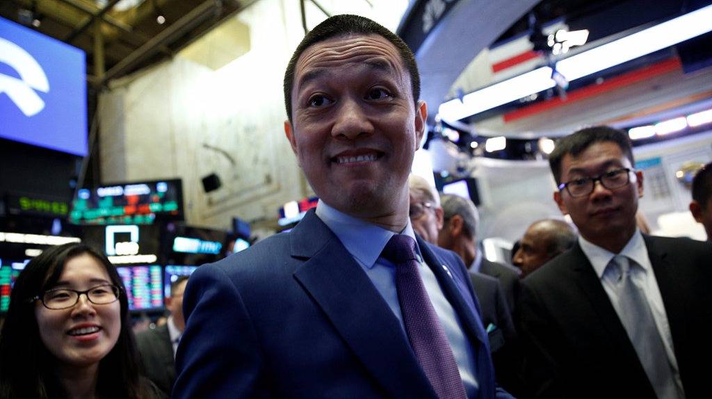 【虎嗅晚报】李斌赢下交付赌局；雷军“吊打”友商：生死看淡，不服就干