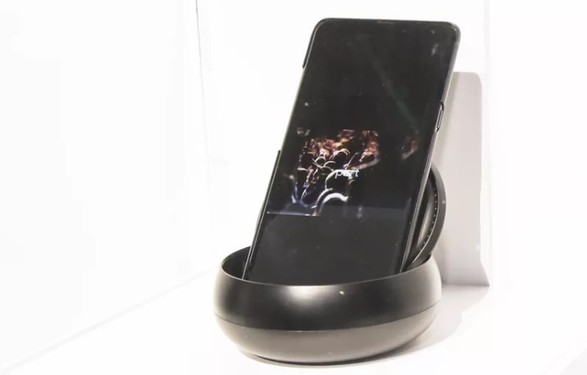 三星S10长这样?三星在CES大会上展示5G原型机