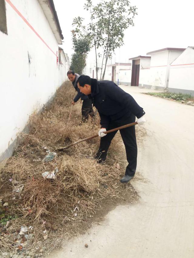 驿城区诸市镇闫庄村狠抓环境卫生整治积极助推脱贫攻坚