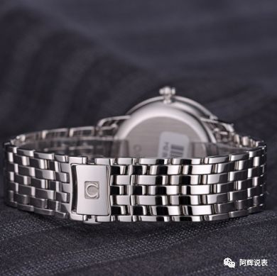 牙膏能处理手表划痕吗?要看手表划痕深浅