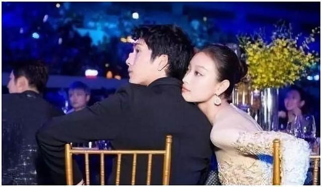 井柏然被拍到夜访倪妮公寓，两人深夜相聚疑似复合了！
