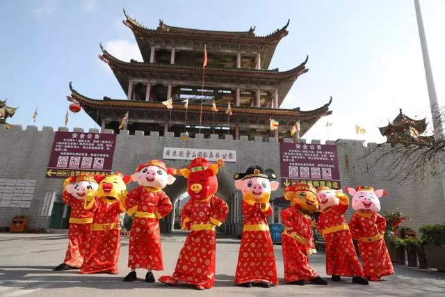 春节为什么要去深圳弘法寺添堵,这个地方更好