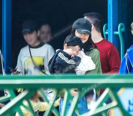 Baby希望猪年能休息陪儿子，还爆料儿子小动作非常可爱