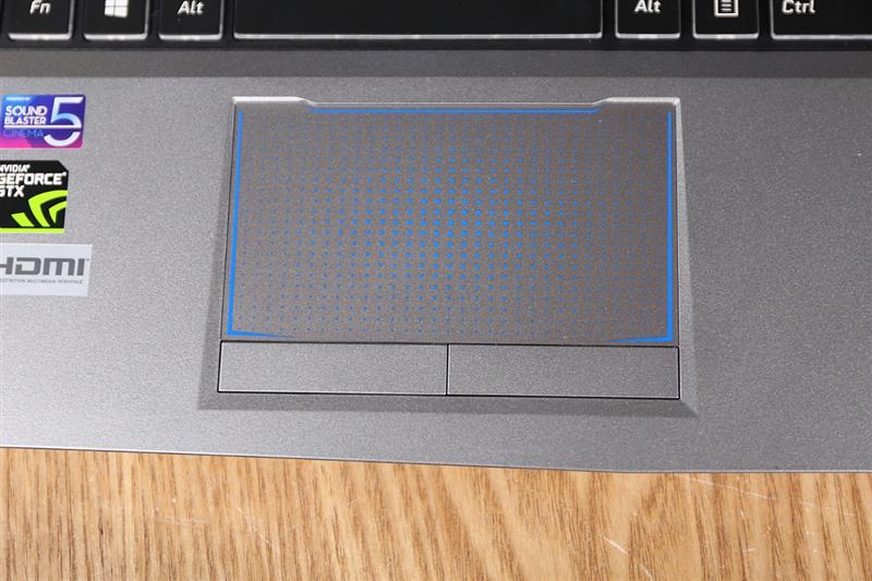 双风扇四热管散热！机械师笔八代酷睿版T58记本评测：性价比无敌