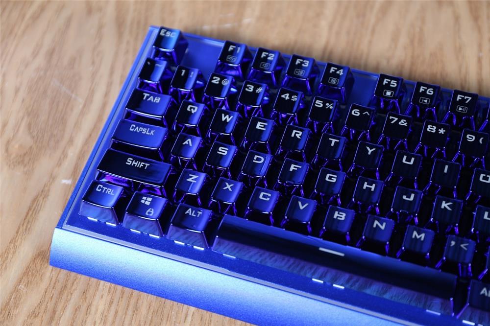 114cm光轨环伺！机械师耀K1机械键盘评测：电镀工艺加持的苍蓝神兽