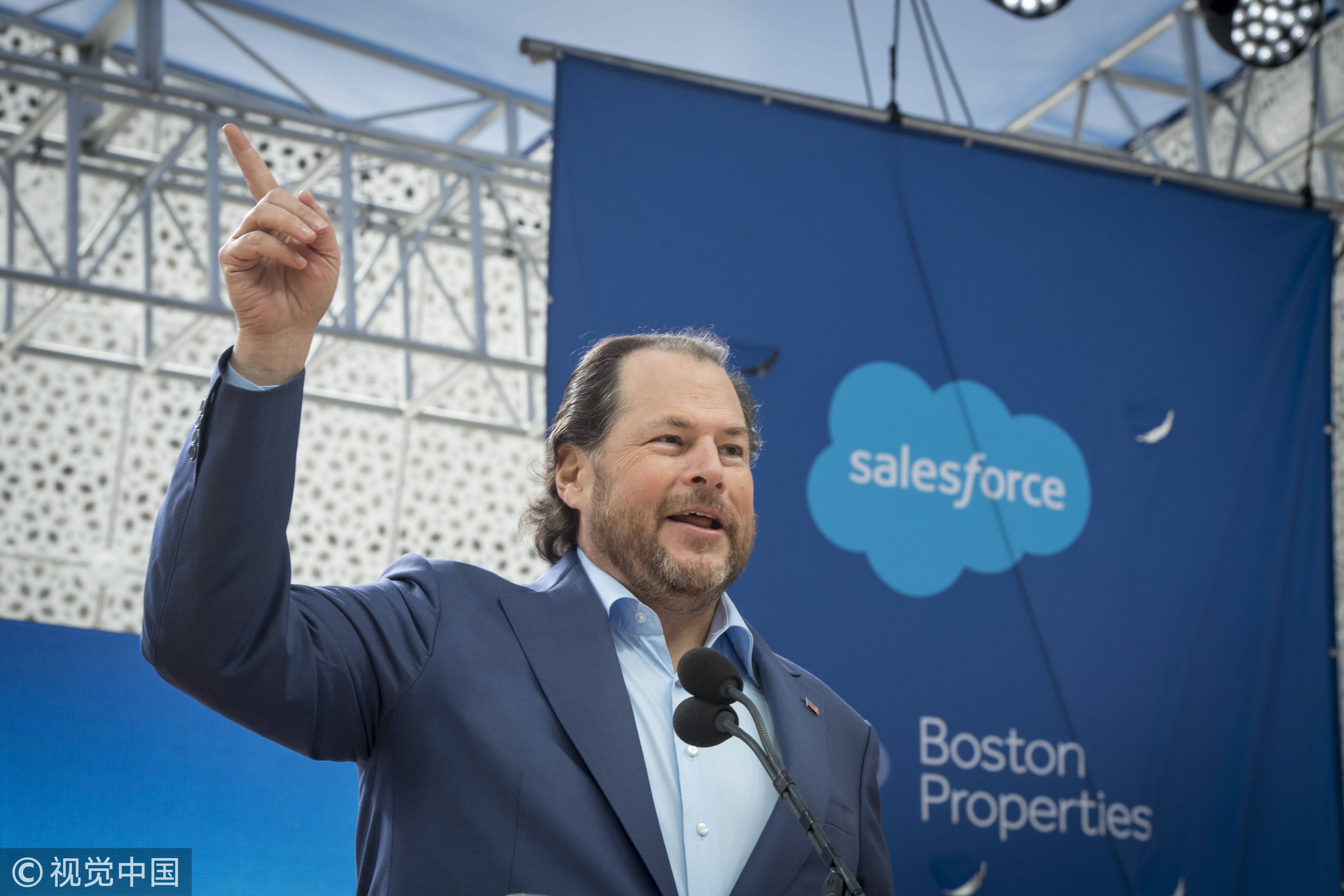 点击查看源网页 salesforce 创始人 marc benioff ,salesforce 是第一批 saas 商业模式的践行者 | 视觉中国 salesforce 是近 20 年里最成功的企业服务 saas 公司,几乎每个企业服务领域的创业者心里都有成为下一个