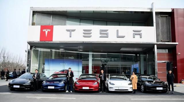 千余辆Model 3运抵中国开始交付，马斯克豪言上海工厂年产50万辆