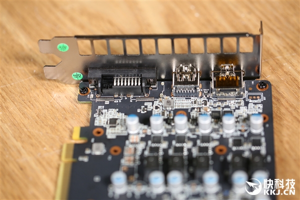 影驰GTX 1660 Ti大将显卡拆解图赏：蓝色风扇夺目
