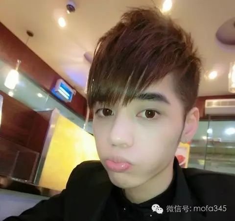 90后发型斜庞克铲青一边帅哥,时尚帅气!发型师怎样报考资格证图片