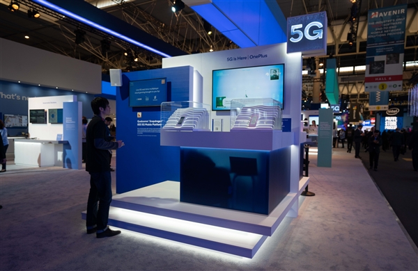 一加5G手机亮相MWC2019：带来5G云游戏体验