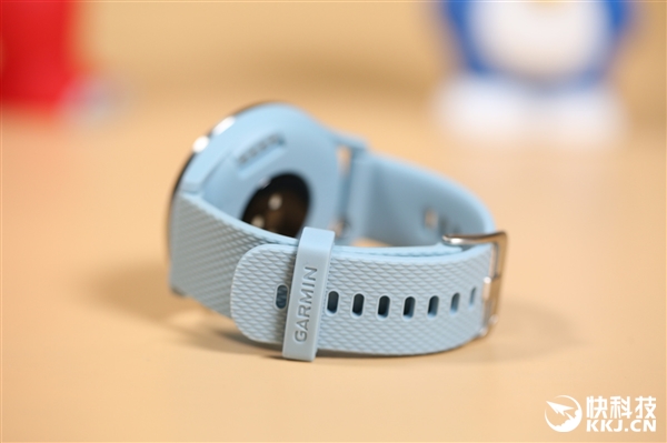 迪丽热巴代言 GARMIN指针式健康运动腕表开箱图赏