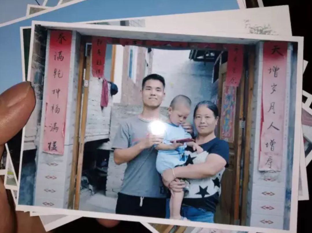 互联网攻陷中老年人群：奶奶抢红包，外婆学美图