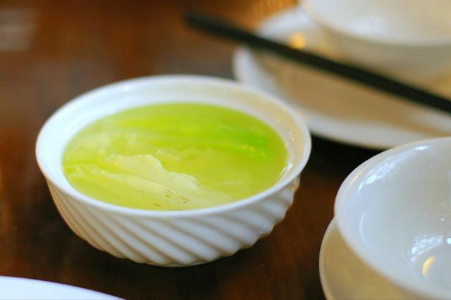 国宴上的“开水白菜”是什么?光这“开水”就熬制了9小时