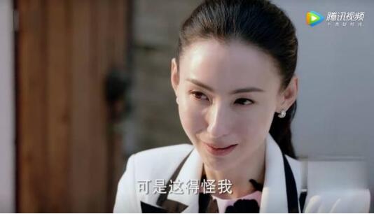 张柏芝路人近照曝光，网友惊呆：满脸硅胶眼睛都睁不大