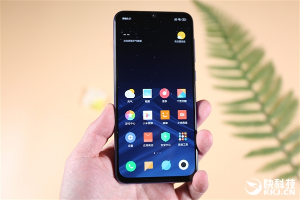 小米9 SE全息幻彩蓝图赏：美轮美奂