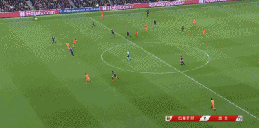 欧冠梅西2射2传库鸟皮克破门巴萨51里昂晋级