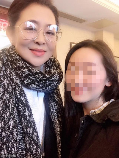 60岁倪萍举办讲座，网友：越来越网红了？