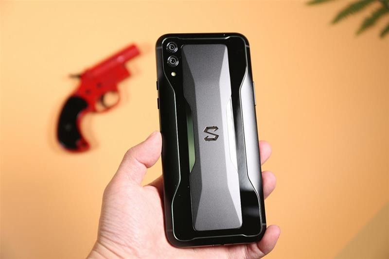 液冷3.0让骁龙855持续满血又冷静：黑鲨游戏手机2首发评测