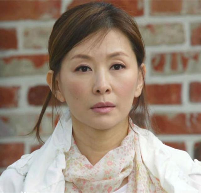 刚被曝是张紫妍自杀幕后推手，她就接新剧，网友：本色出演？