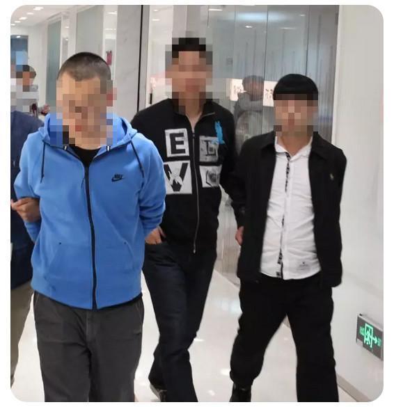 京东组织员工参观看守所 随行人感叹自由是人生最伟大的财富