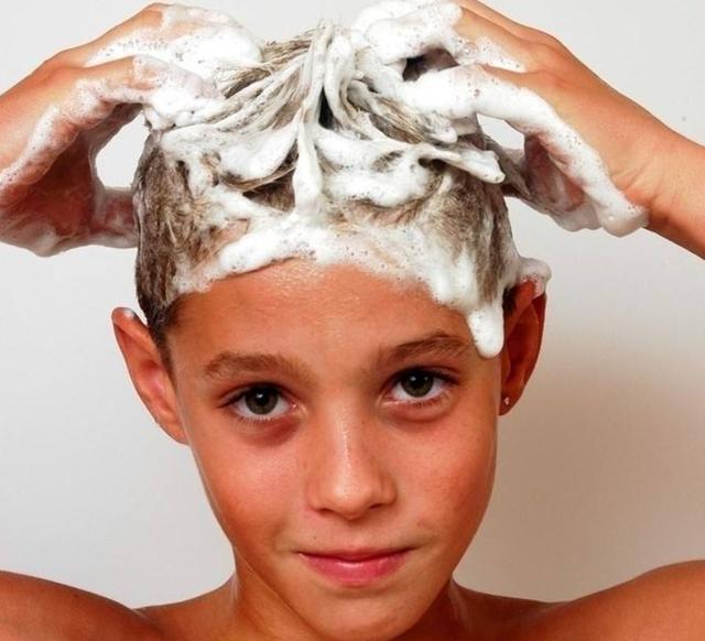 给孩子用的洗发水，不能含有3种成分，小心长大各种问题不断