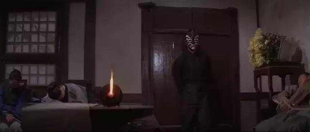 它是邵氏公司最怪异的武侠片,备受老外推崇,一招一式透露邪气!