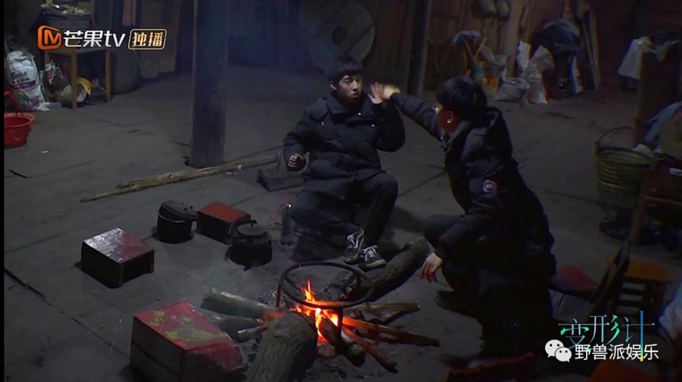 一个话痨，一个段子手，我发现了两个妙人儿…
