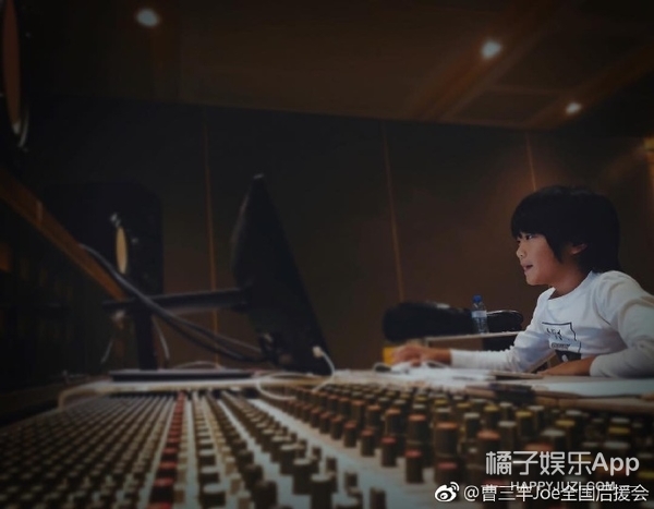 还记得《爸爸去哪儿》里的Joe吗？他现在长这样啦！