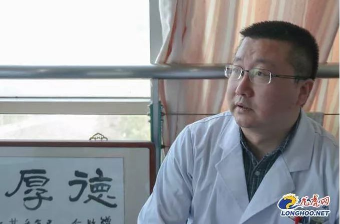 秘密守不住了!这位医生“说谎”14年,私下给病人…