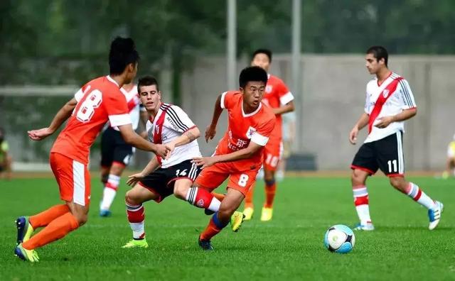 畅聊篮网青训新星崛起展望未来重建之路的希望与挑战