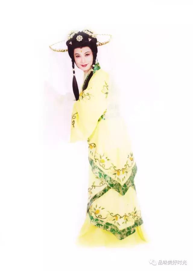梅韵俊风 “吴氏青衣”神清骨俊 —— 记艺术大家吴汝俊的人生之梦