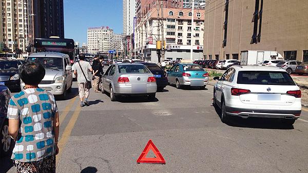 开车在外地出事故走保险，学着点经验，可避免很多麻烦