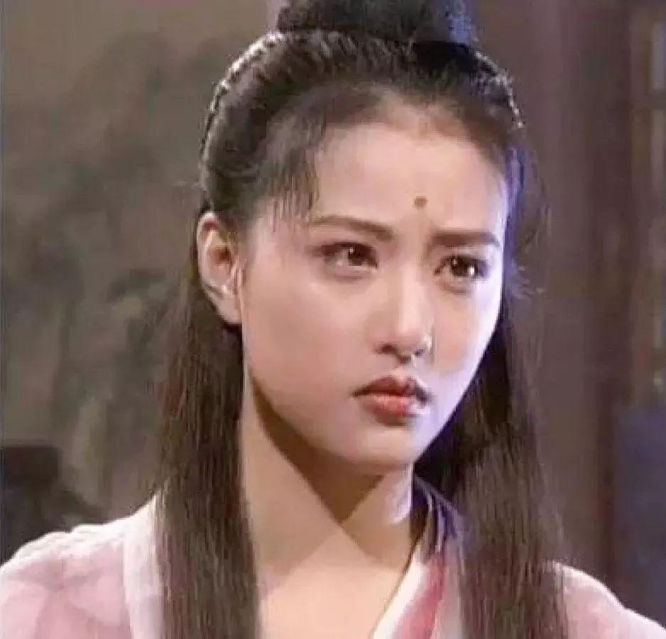 苹果肌垂到嘴角的郑爽出演《新倩女幽魂》剧照流出，这状态我真夸不出口···