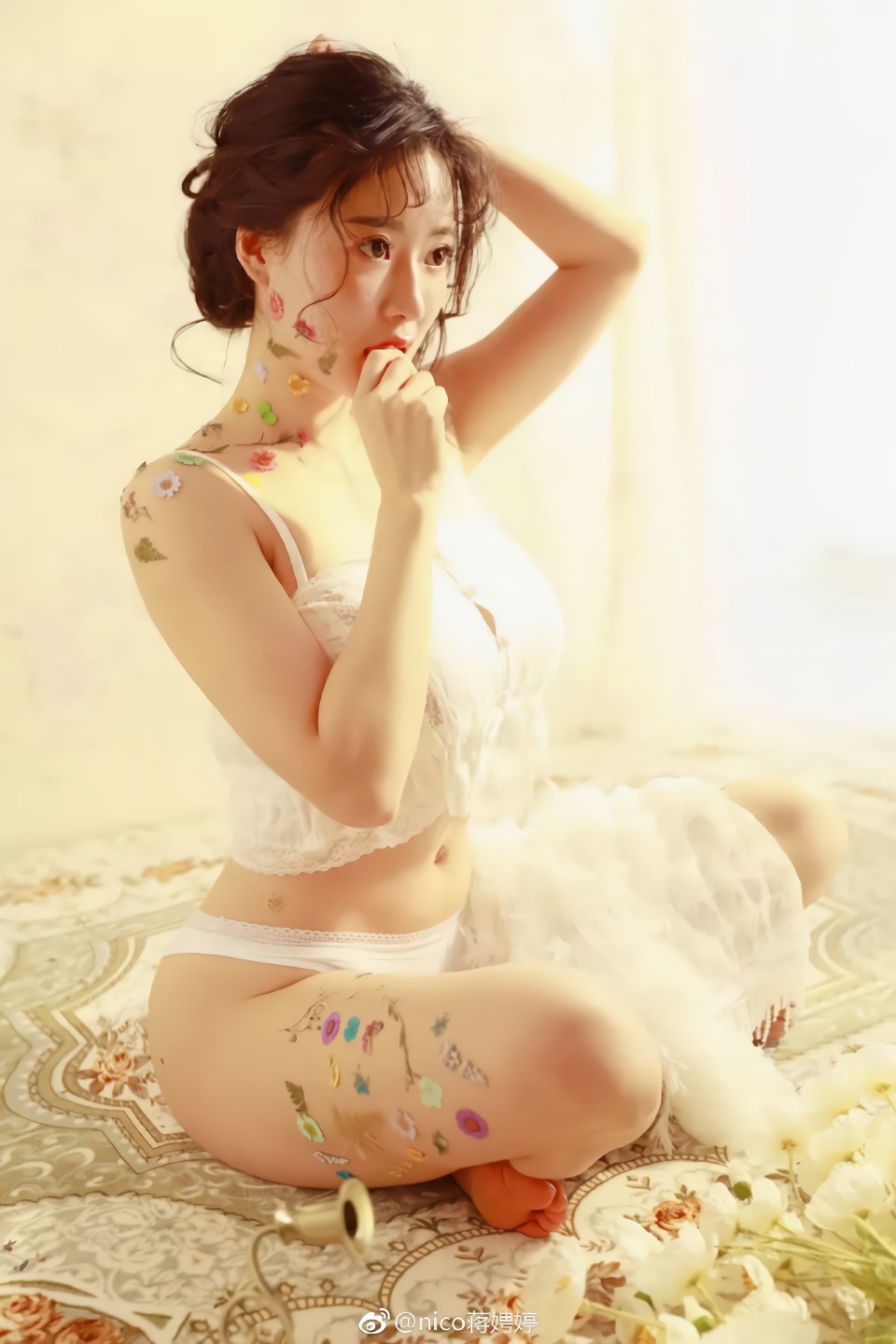 被刘强东带火的“奶牛妹妹”蒋聘婷，到底是什么样的魔鬼身材？